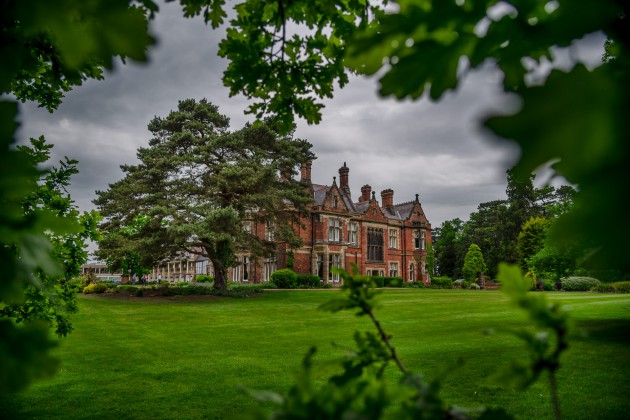 063 Rockliffe-Hall-Wedding-North-East -Photographer-Stan-Seaton.jpg