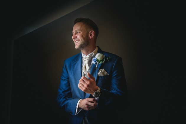 Stan-Seaton-photography-groom-getting-ready