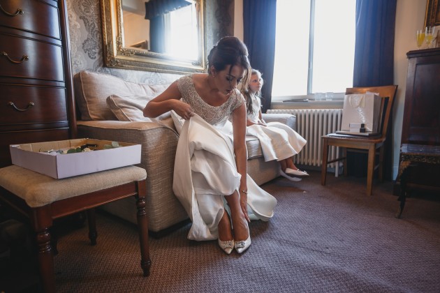 Stan-Seaton-photography-bride-getting-ready