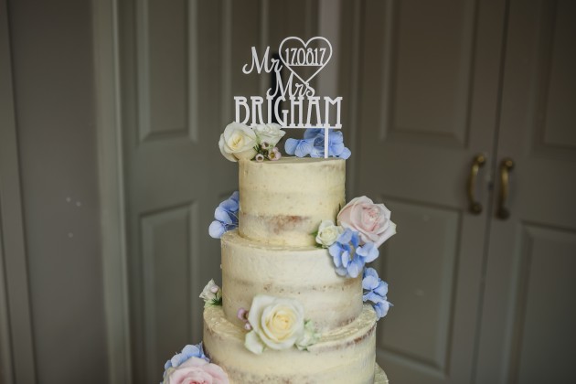 Stan-Seaton-Photography-Headlam-Hall-wedding-cake