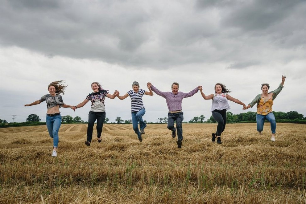 19 Family Harvest Photo Shoot